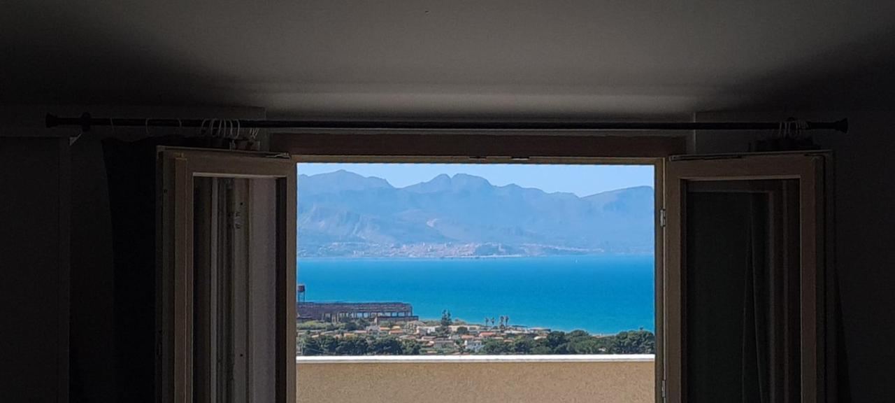Belvedere Rent Rooms Campofelice Di Roccella Exterior photo