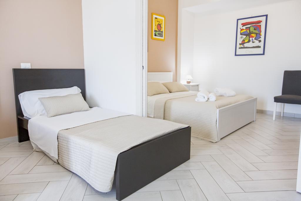 Belvedere Rent Rooms Campofelice Di Roccella Exterior photo