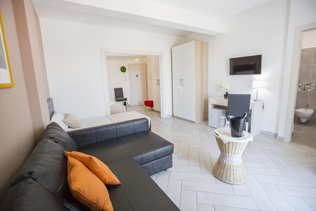 Belvedere Rent Rooms Campofelice Di Roccella Exterior photo
