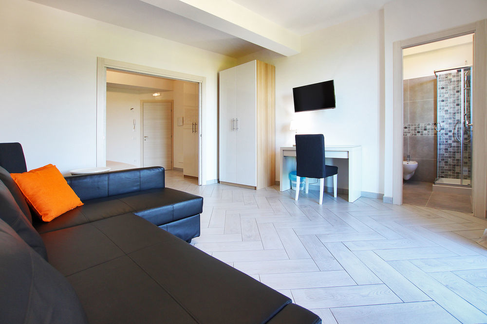 Belvedere Rent Rooms Campofelice Di Roccella Exterior photo