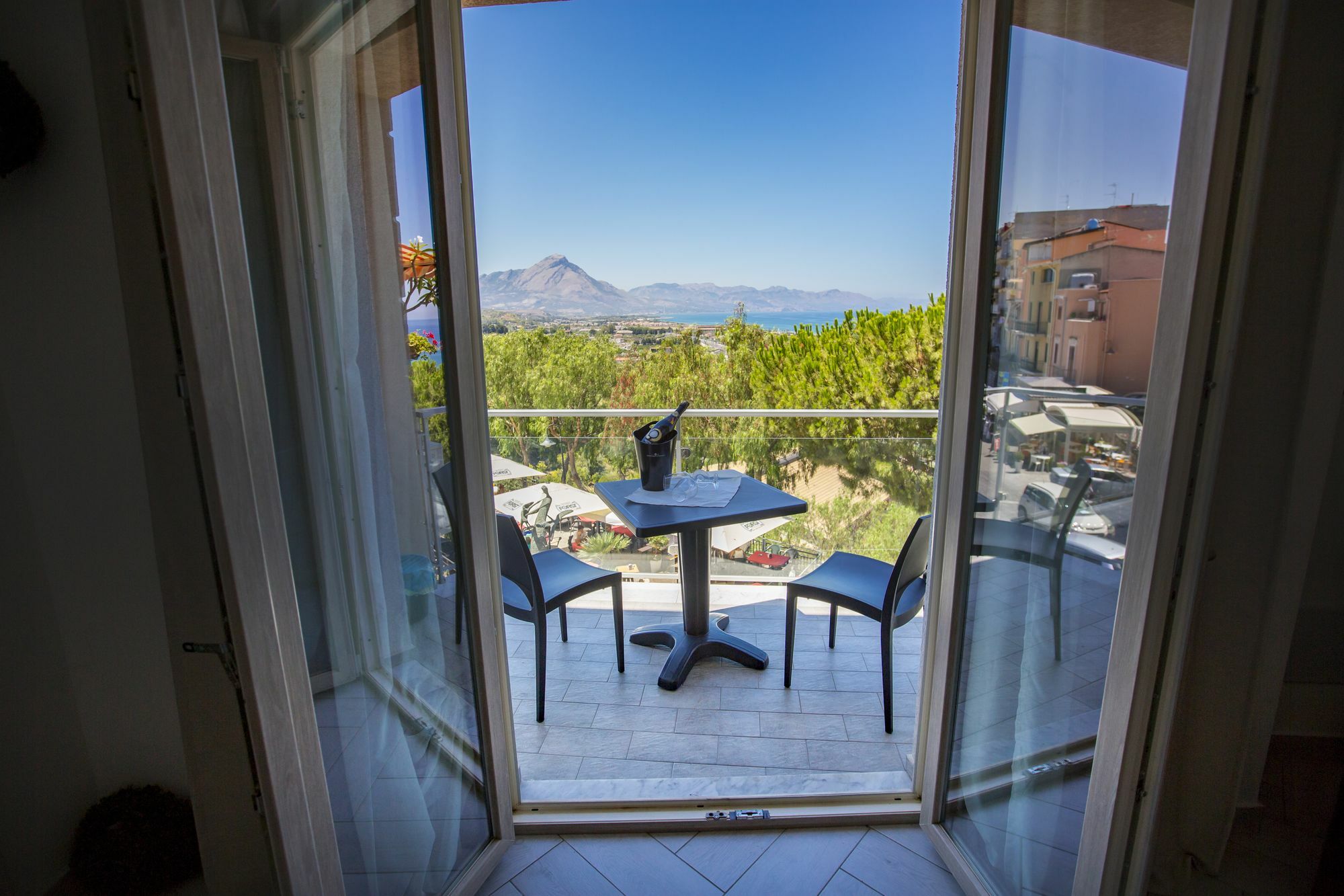 Belvedere Rent Rooms Campofelice Di Roccella Exterior photo